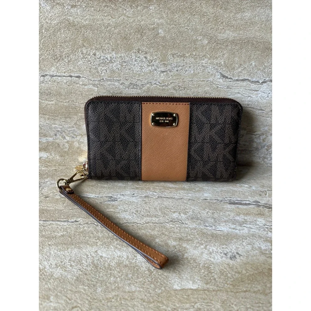 Michael Kors Wristlet Wallet Womens One Size Brown Signature Logo Zip Around